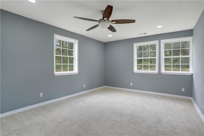 Building Photo - 2681 Tilson Rd