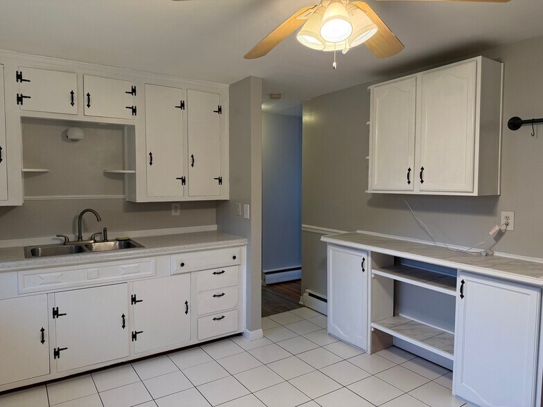 Building Photo - 4B Marlyn Dr
