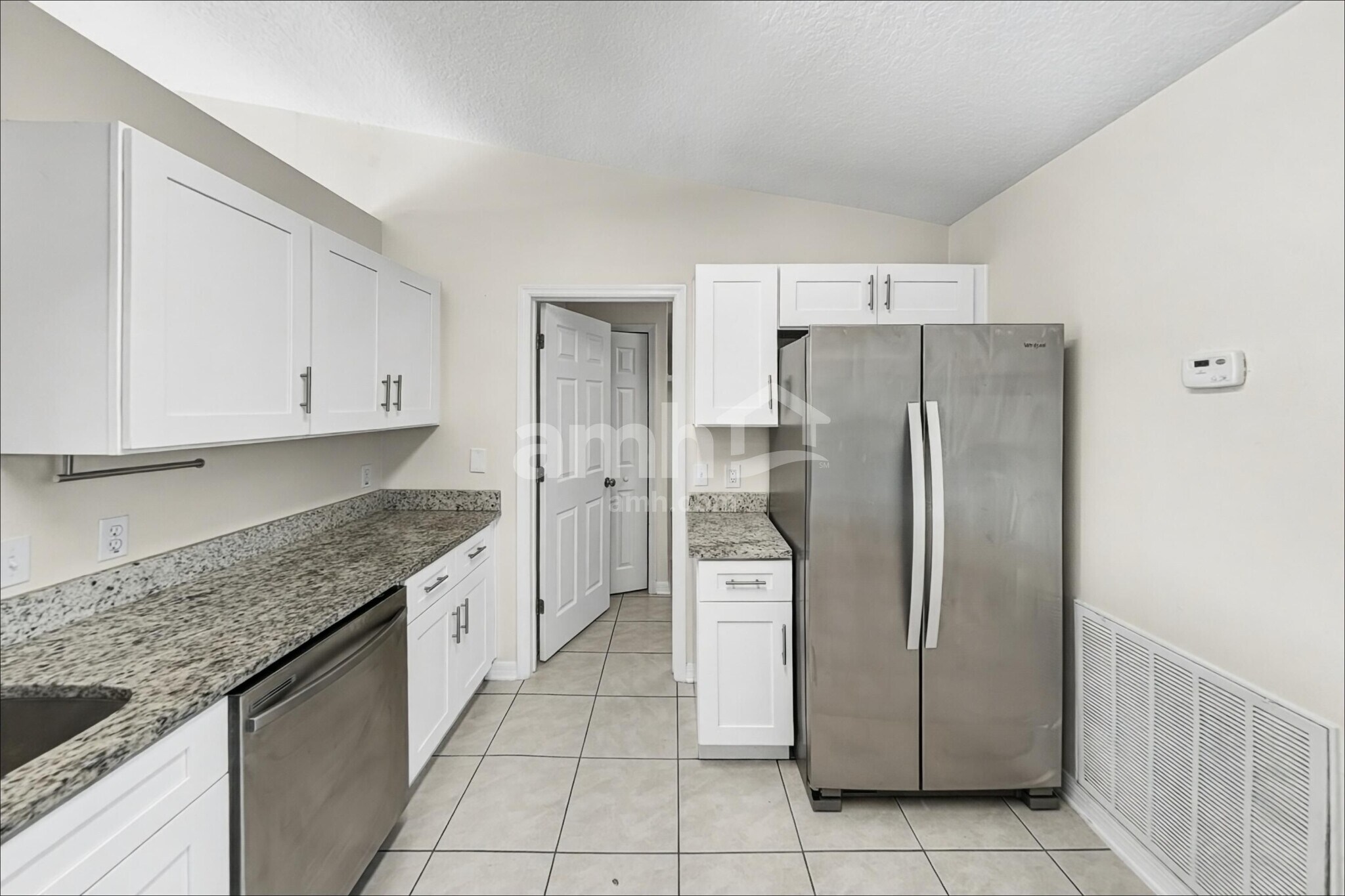 Building Photo - 520 Brown Bear Way