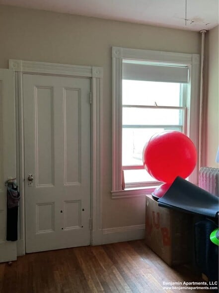 Building Photo - 74 Aldie St