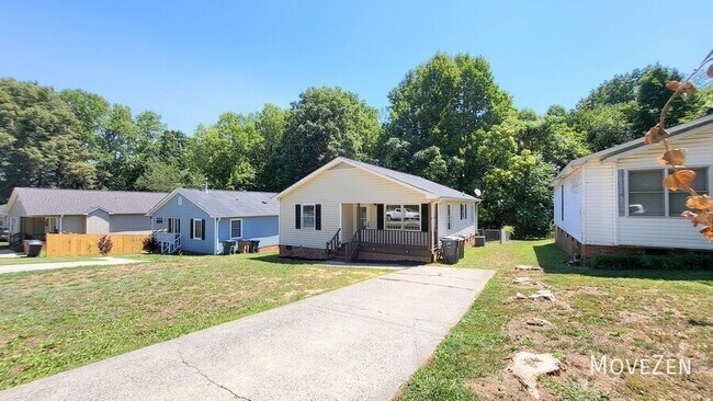 Building Photo - 4006 Coltrain Rd
