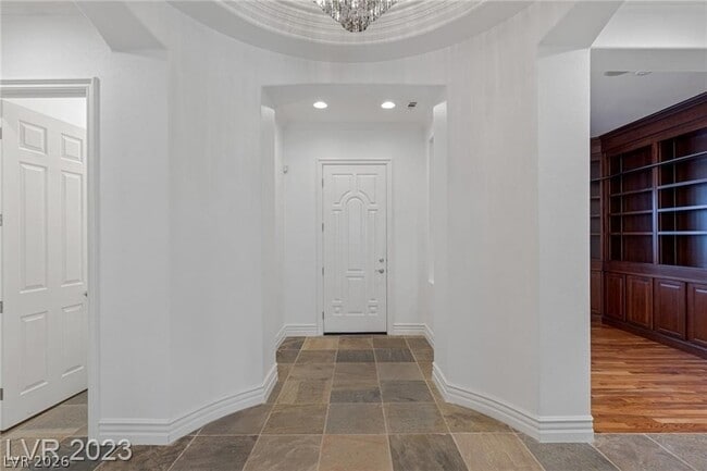 Building Photo - 1447 Foothills Village Dr