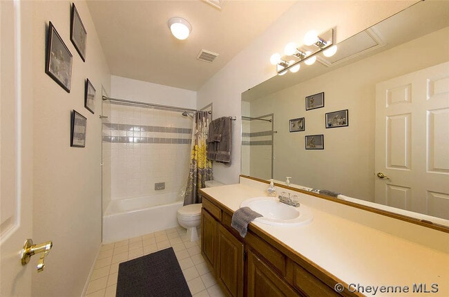 Building Photo - 5411 Sunset Dr