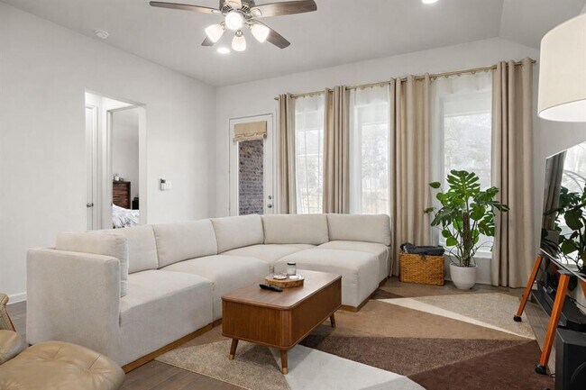 Building Photo - 1213 Thunderhead Trl