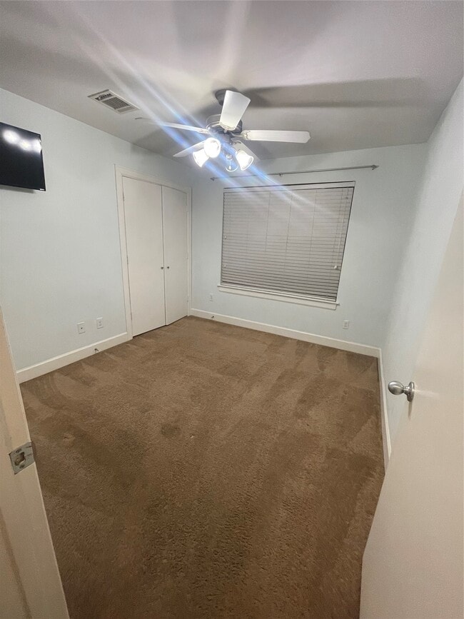 Building Photo - 7650 Springhill St