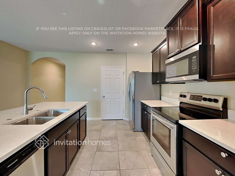 Building Photo - 4414 Magenta Isles Dr