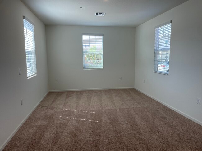 Building Photo - 464 Brachetto Ln