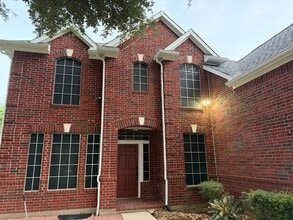 Building Photo - 13103 Bainbridge Trail
