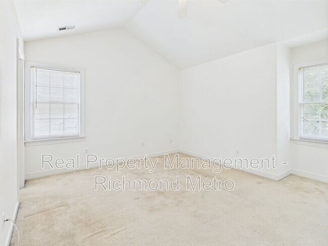 Building Photo - 401 Portwest Terrace