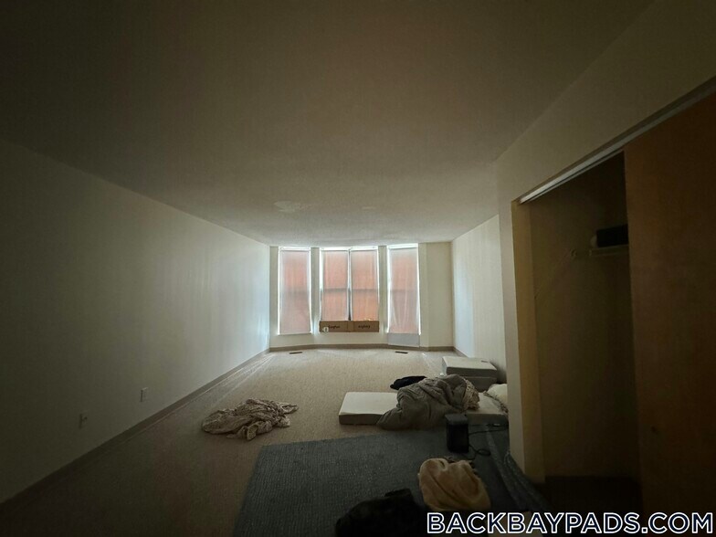Building Photo - 1078 Boylston St