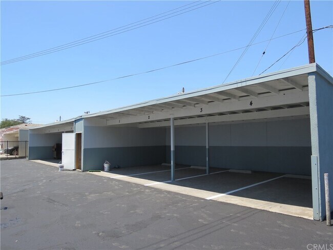Building Photo - 10809 Elliott Ave