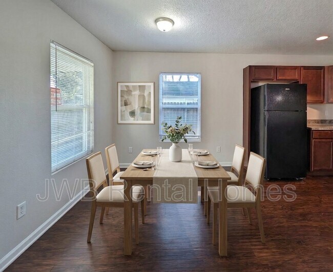 Building Photo - 8975 3rd Ave