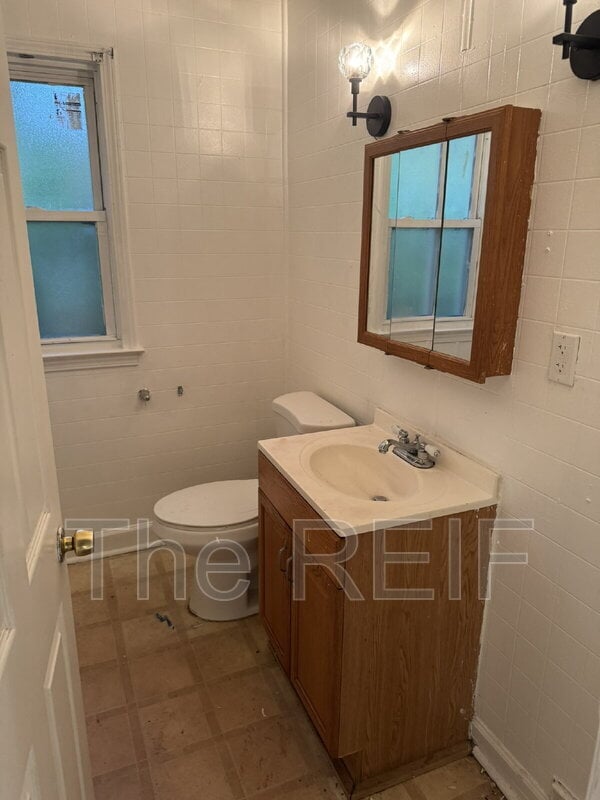 Building Photo - 3251 Spruce St