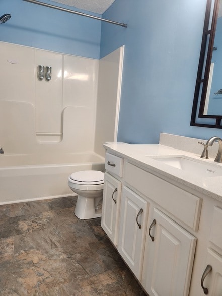 Building Photo - 1680 Barrywood Cir E