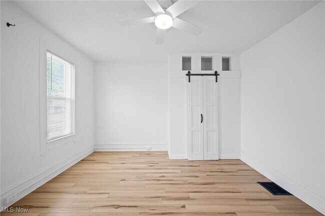 Building Photo - 5017 Tillman Ave