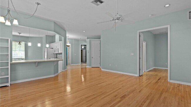 Building Photo - 11910 Seabreeze Cove Ln