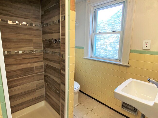 Building Photo - Highland Park - Apartments For Rent In Pittsburgh