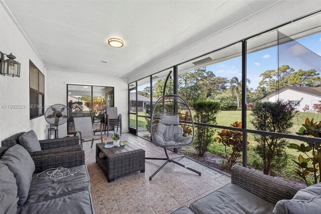 Building Photo - 100 Miramar Ave