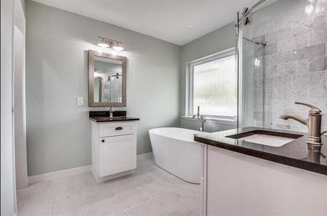 Building Photo - 303 E Monte Carlo Blvd