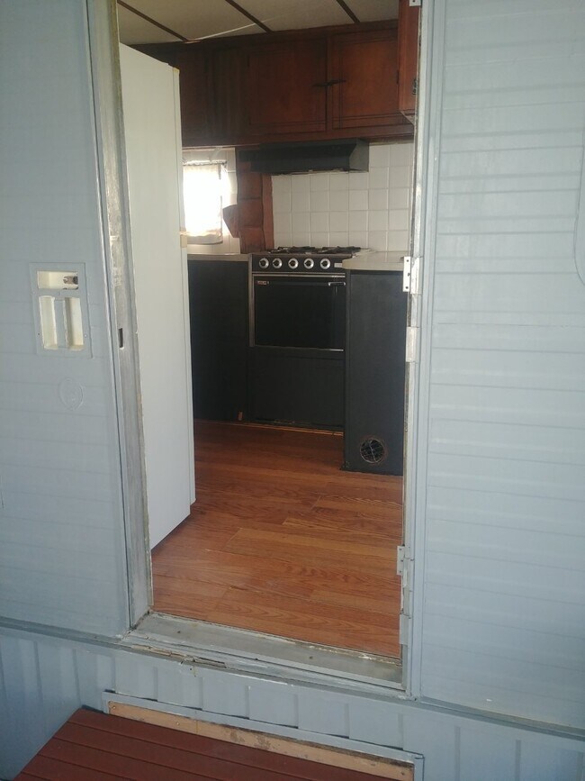 Building Photo - 30346 FL-78