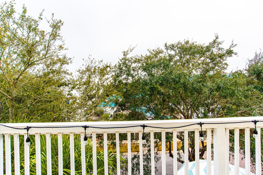 Building Photo - 12 Merri Way