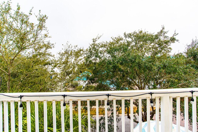 Building Photo - 12 Merri Way