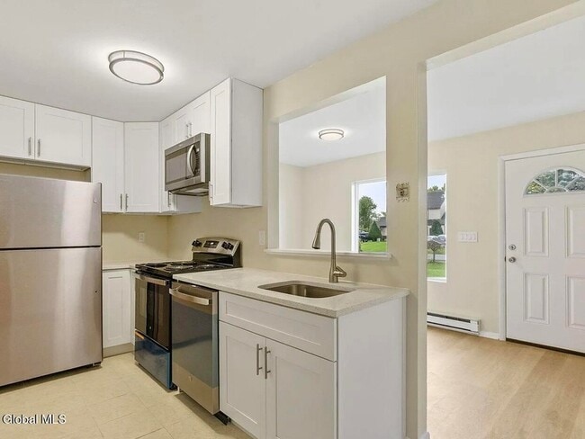 Building Photo - 19 Harvest Way