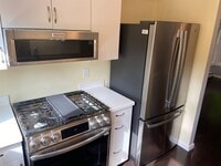 Building Photo - WOW!! BRIGHT AND SPACIOUS WATERTOWN UNIT W CENTRAL AIR, WASHER/DRYER