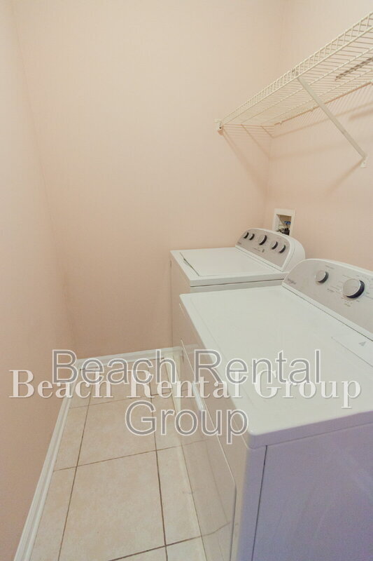 Building Photo - 3774 Hitchcock Way