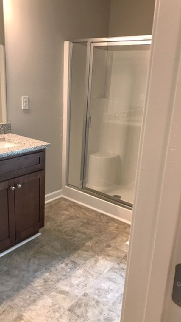 Building Photo - 4 Bedroom Single Family Home in Ellenwood ...