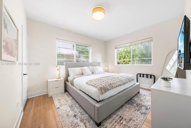 Building Photo - 1471 Lincoln Terrace