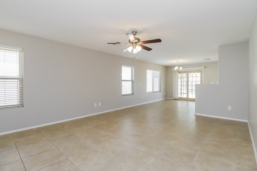 Building Photo - 3047 W Dancer Ln