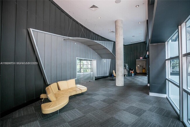 Building Photo - 2950 NE 188th St