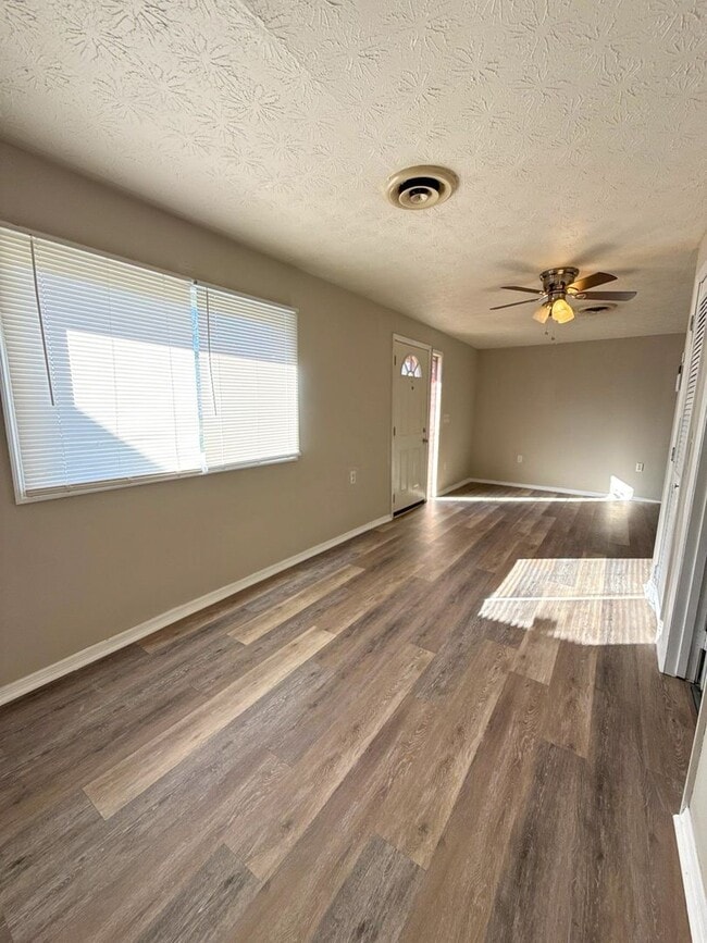 Building Photo - Charming & Newly Refreshed 3-Bedroom Ranch — Move-In Ready!
