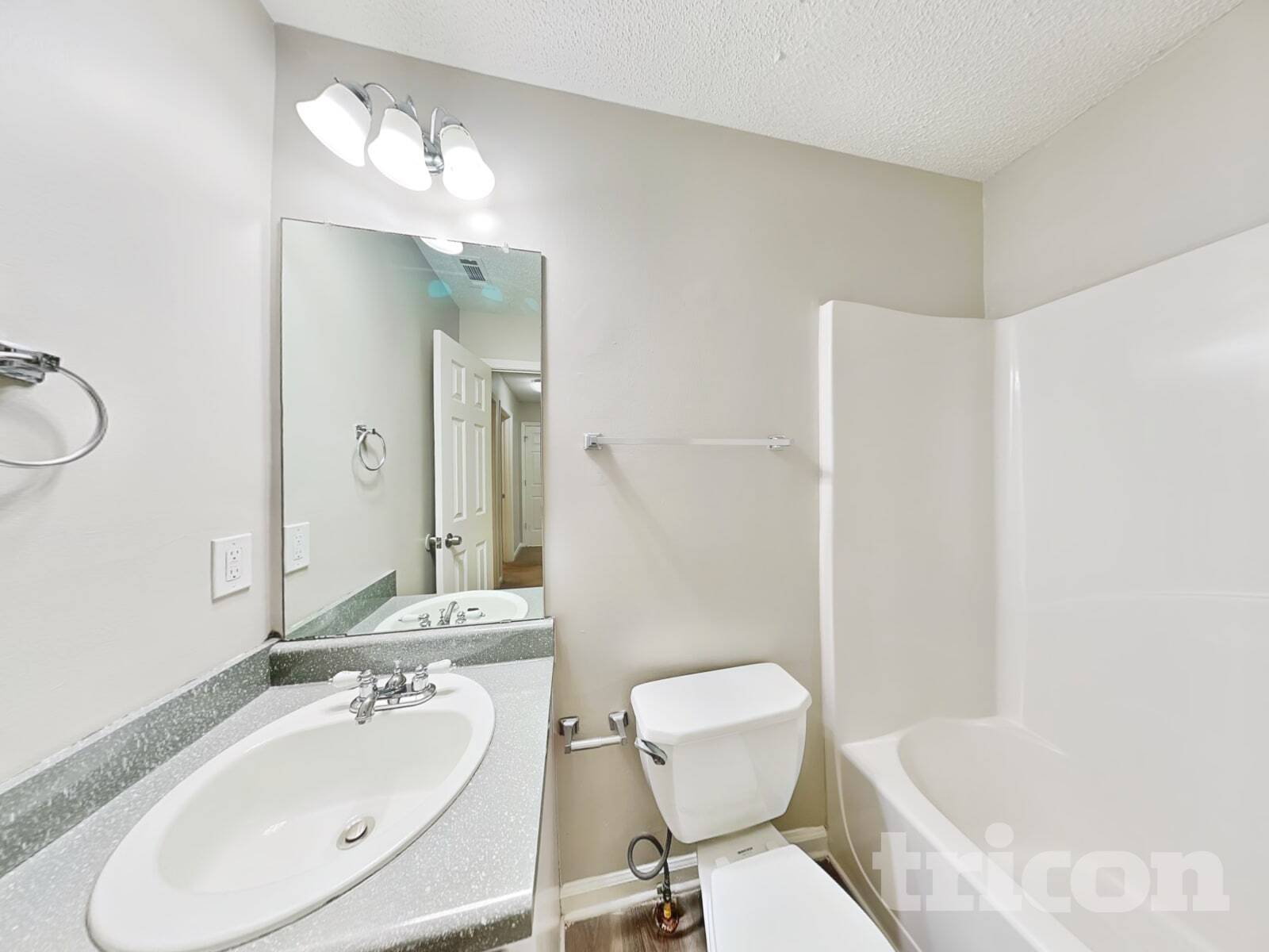 Building Photo - 4872 Sierra Way