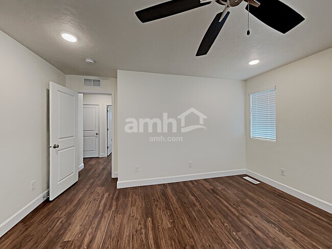 Building Photo - 9401 W Chino St