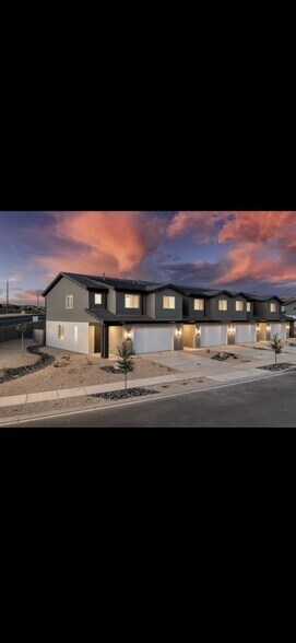 Building Photo - 3902 Fossil Way