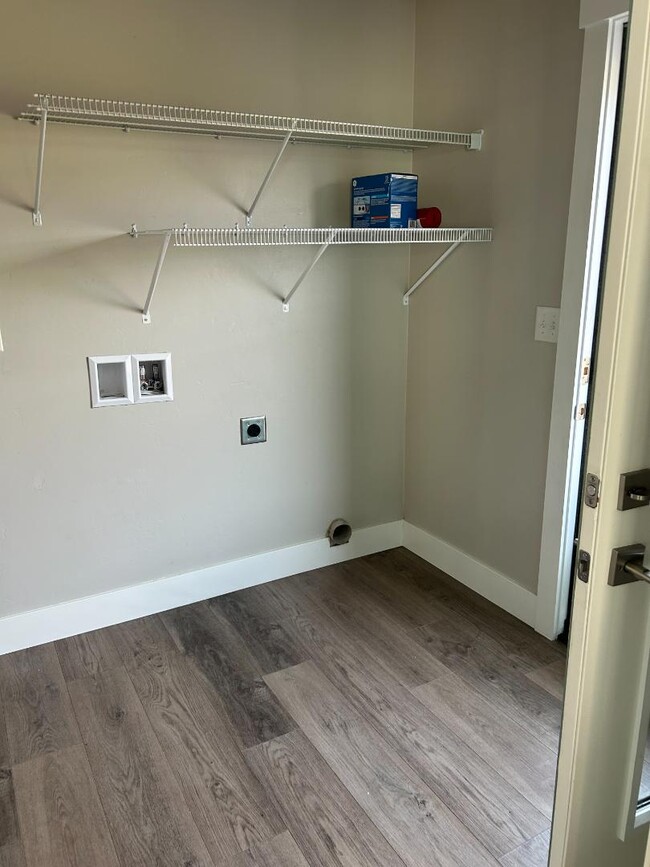 Building Photo - 4894A Giada Dr