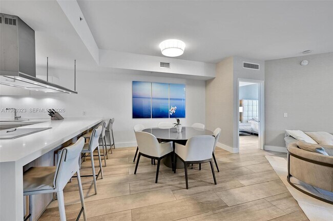 Building Photo - 17111 Biscayne Blvd