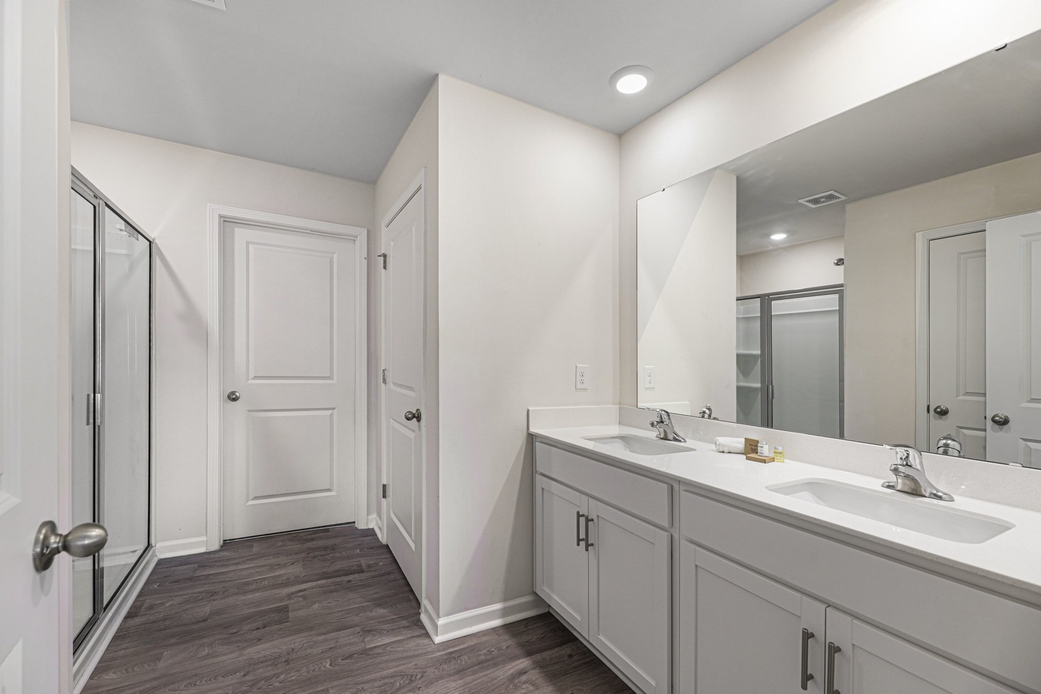 Building Photo - 5223 Ironwood Dr