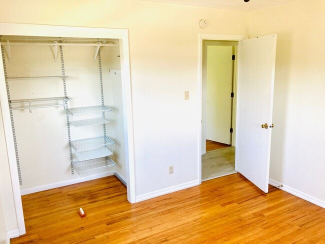 Building Photo - Great Home Great Location