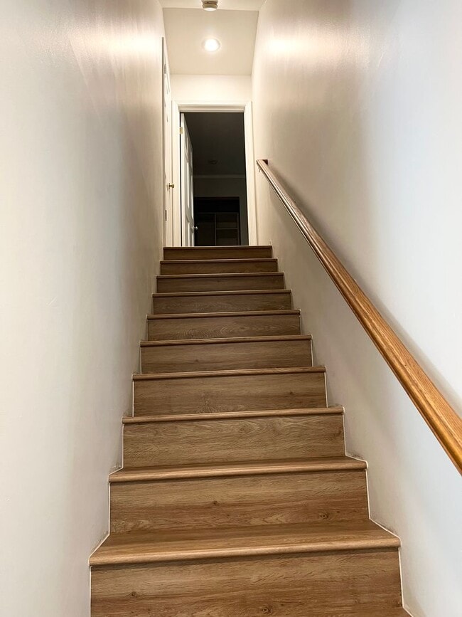Building Photo - 3205 George Cir