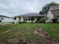 Building Photo - 94 Arlington Pl