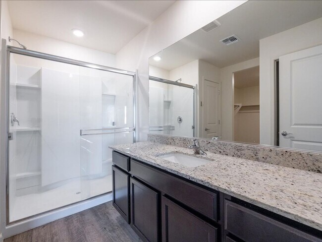 Building Photo - Spacious 4-Bedroom Home with Open Layout & Turf Backyard