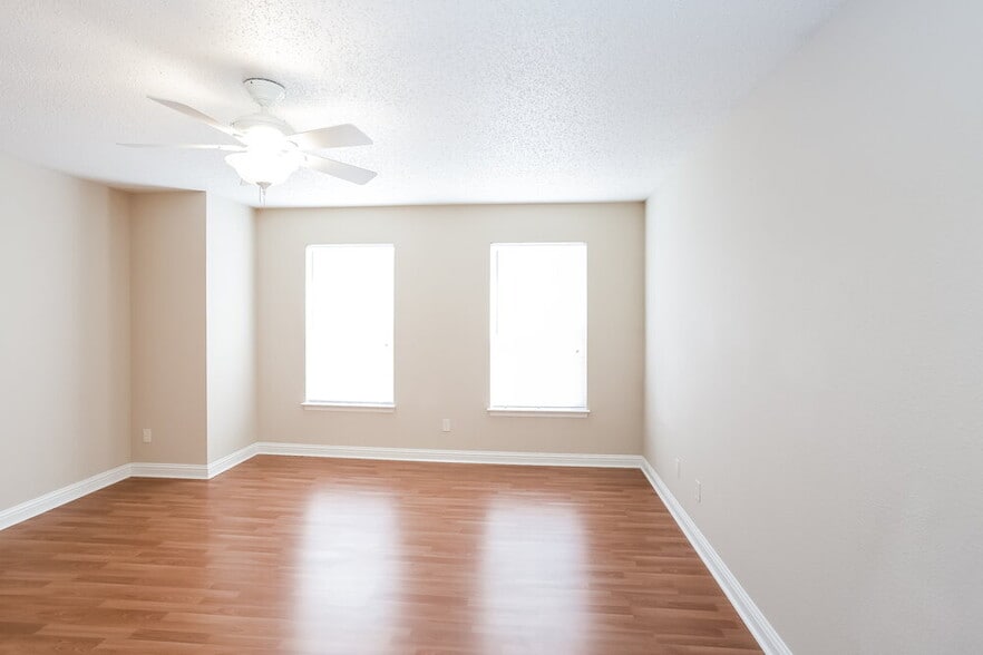 Building Photo - 12688 Justice Crossing