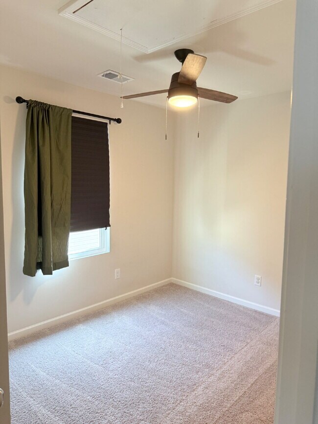 Building Photo - "Charming Coastal Retreat: 3-Bedroom on Island Breeze Lane!" **Limited-time offer: First month FR...