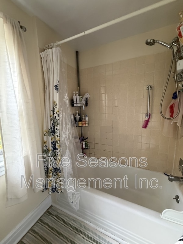 Building Photo - 59 University Terrace