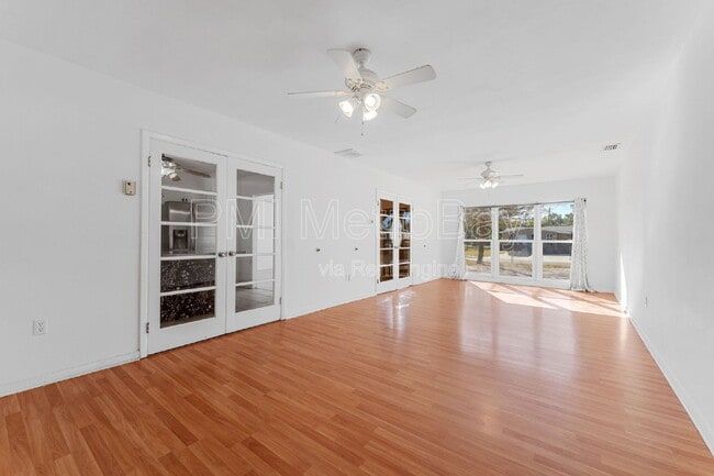 Building Photo - 6303 Delaware Ave