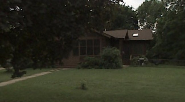 Primary Photo - 230 Augusta Ave