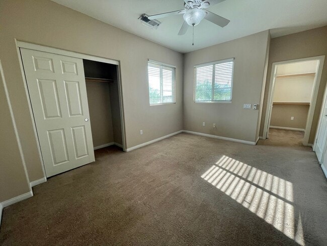 Building Photo - COMING SOON!!! 2 Bedroom 2 Bathroom 2 Story Condo in Palm Desert